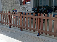 CERCA DE MADEEIRA PLASTICA